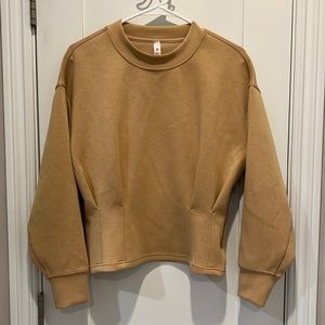 Lululemon sweatshirt Size 8